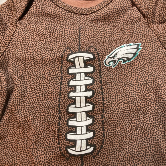 Philadelphia Eagles Infant Onesie, size 3-6 months NWT! NFL Team Apparel! - Picture 4 of 6